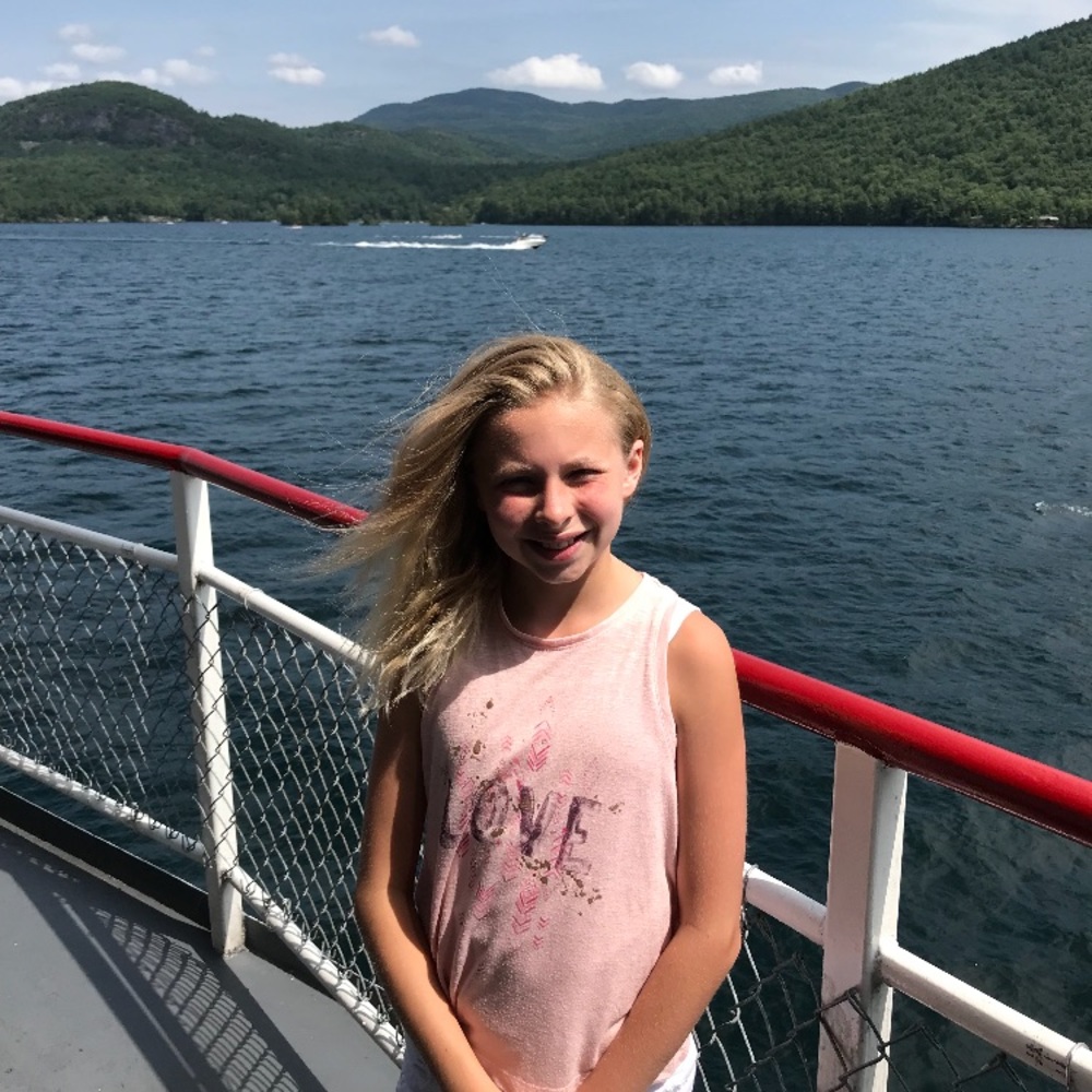 Meet your Posher, Nikkita